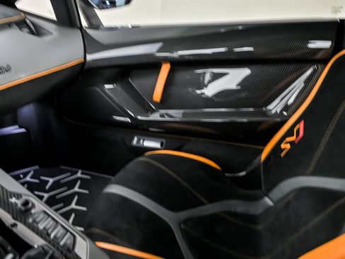 Used 2019 Lamborghini Aventador SVJ image 40