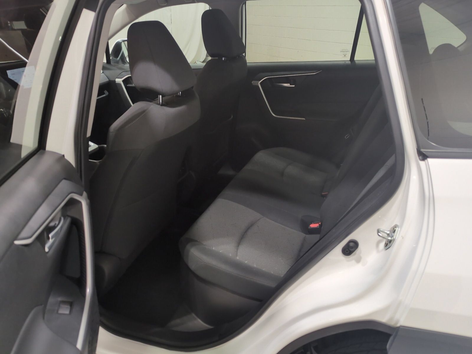 Used 2024 Toyota RAV4 XLE AWD/4WD image 14