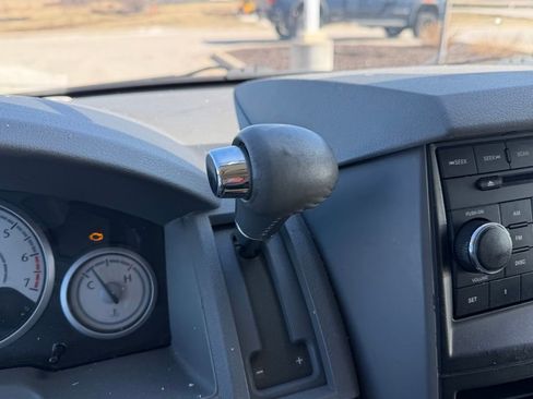 Used 2008 Chrysler Town & Country Touring image 15