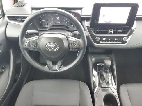 Used 2025 Toyota Corolla LE FWD image 14