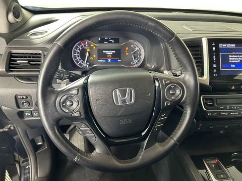 Used 2017 Honda Pilot Elite image 16