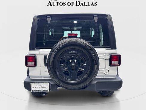 Used 2022 Jeep Wrangler Sport AWD/4WD image 7