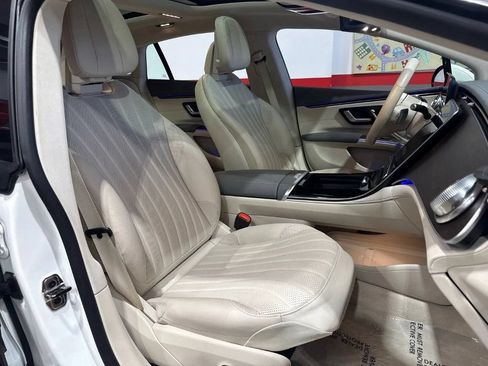 Used 2022 Mercedes-Benz EQS 450+ Sedan image 21