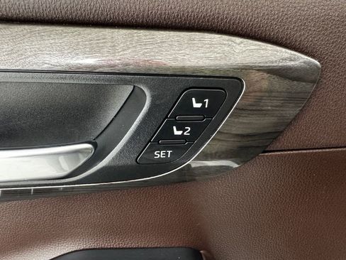 Used 2020 Toyota Highlander Platinum image 37