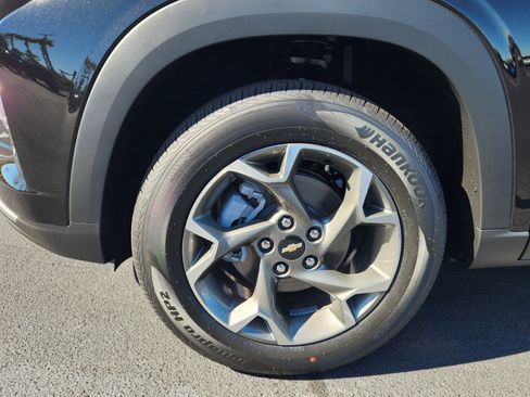 New 2026 Chevrolet Trax LT image 4
