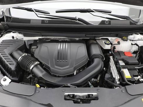 Used 2024 Chevrolet Traverse RS w/ LPO, Floor Liner Package image 32