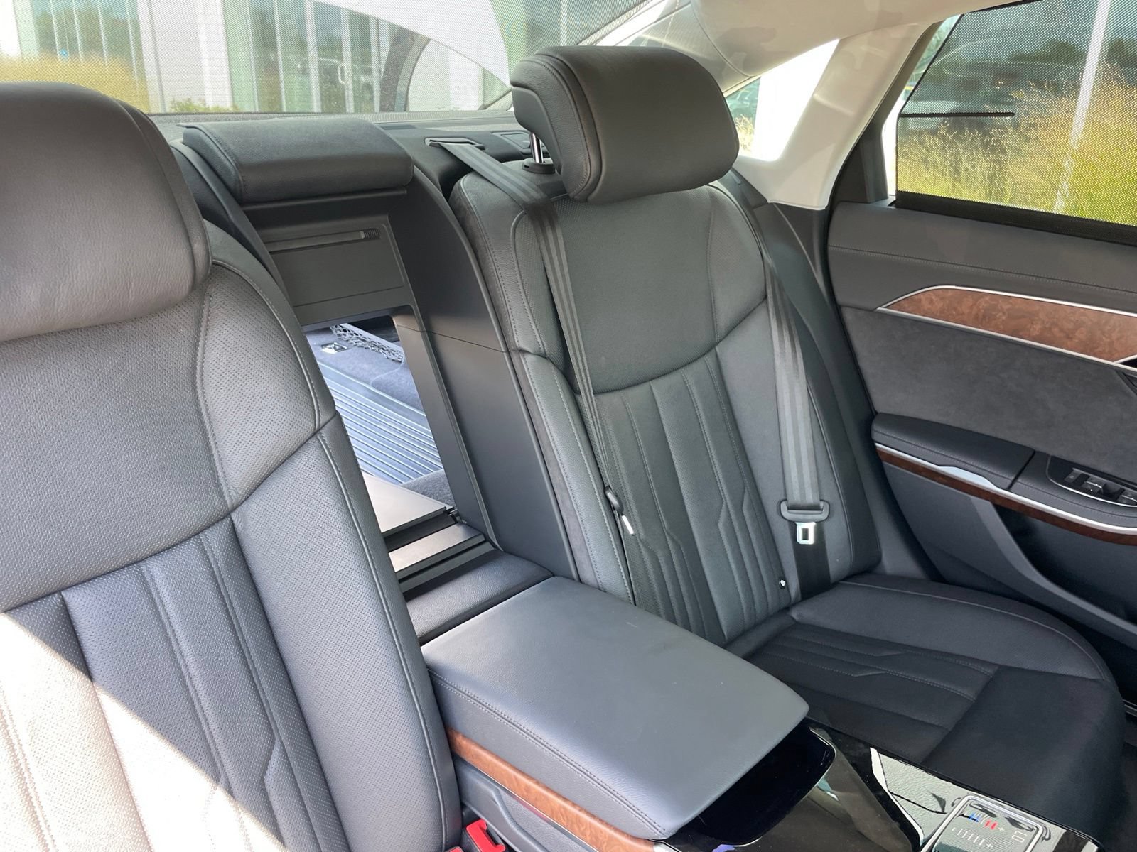 Used 2023 Audi A8 L 3.0T AWD/4WD image 59