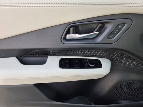 Used 2024 Nissan Ariya FWD image 22