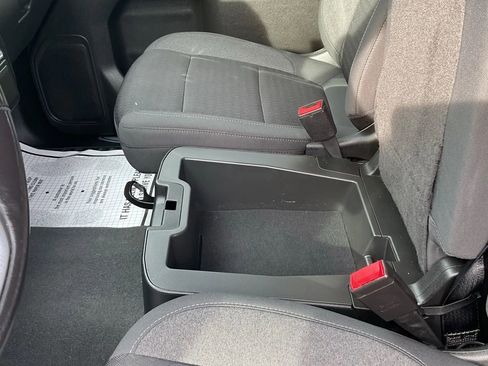 Used 2021 GMC Sierra 1500 Elevation image 40