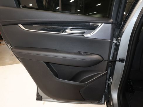 Certified 2025 Cadillac XT5 Premium Luxury image 21