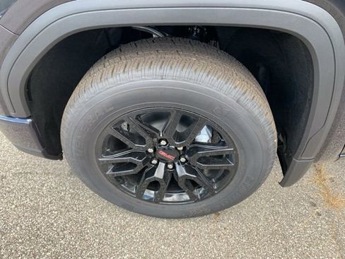 New 2026 GMC Sierra 1500 Elevation image 11