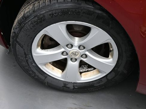 Used 2012 Toyota Sienna LE w/ Towing Pkg image 16