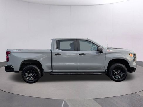 Used 2025 Chevrolet Silverado 1500 Custom Trail Boss AWD/4WD image 8
