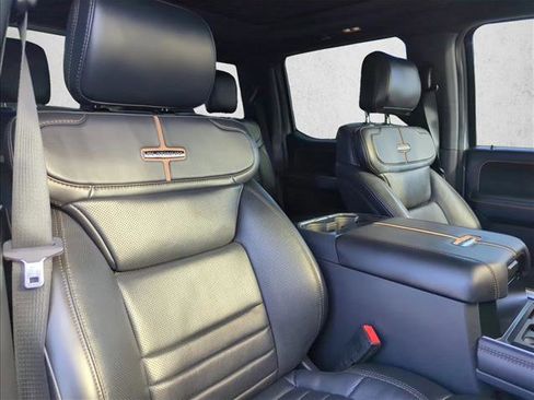 Used 2024 Ford F450 Platinum w/ FX4 Off-Road Package image 27