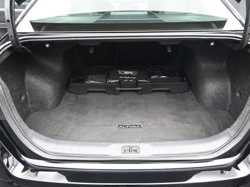 Certified 2025 Nissan Altima 2.5 SR FWD image 16