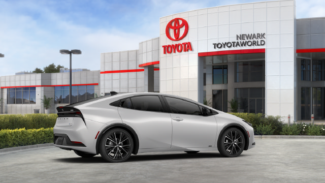 New 2027 Toyota Prius Limited w/ Limited Premium Package AWD/4WD image 5