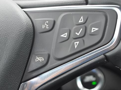 Used 2024 Chevrolet Equinox LT w/ LPO, Floor Liner Package FWD image 31