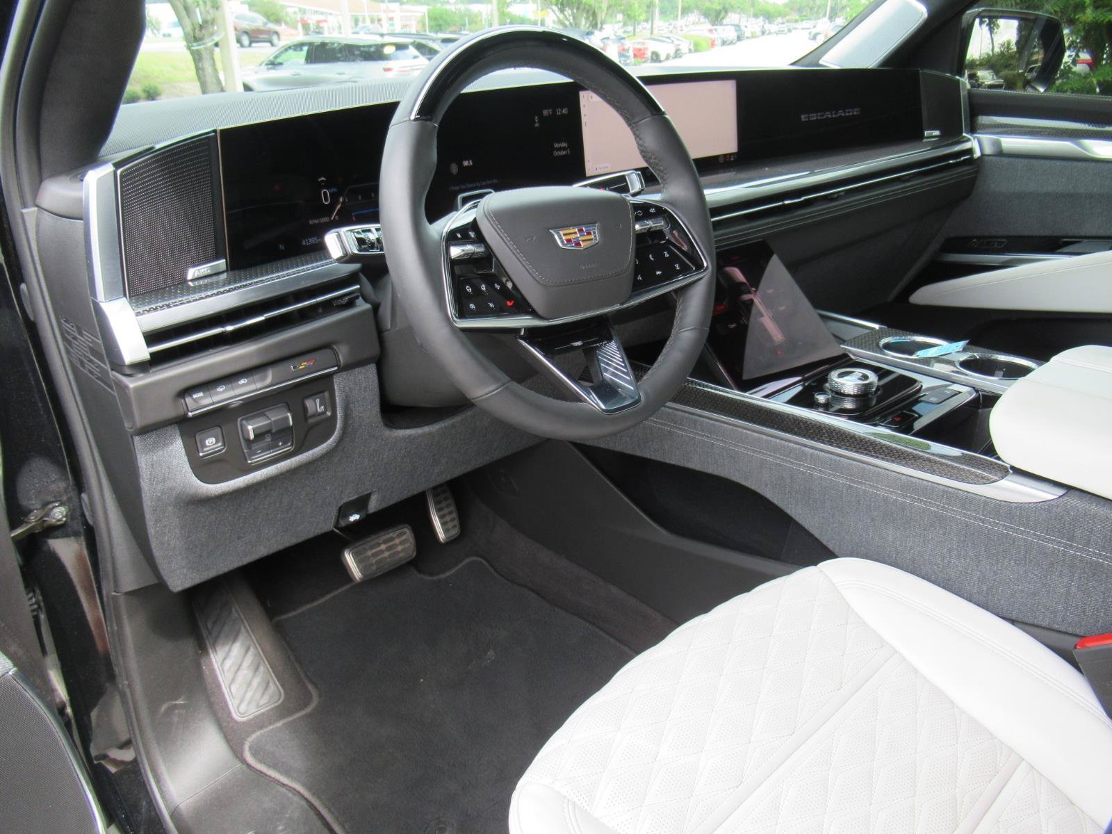 Certified 2025 Cadillac Escalade V AWD/4WD image 18