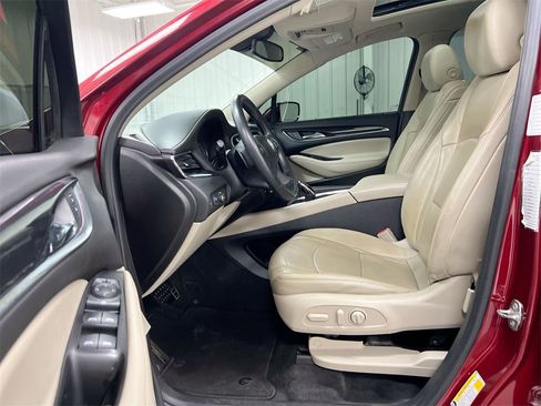 Used 2019 Buick Enclave Essence image 20