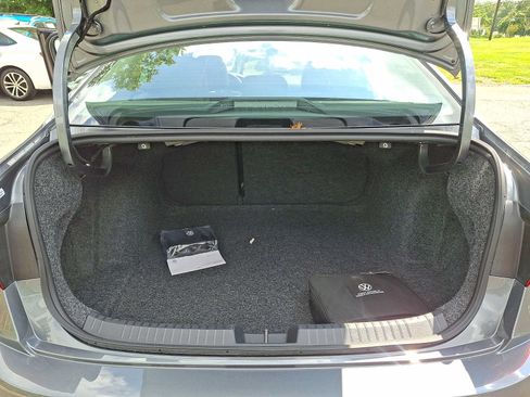 Certified 2023 Volkswagen Jetta SE FWD image 27