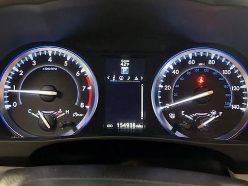 Used 2015 Toyota Highlander XLE image 10