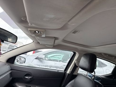 Used 2010 Dodge Avenger R/T image 12