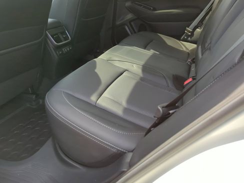 Used 2022 Subaru Outback Limited w/ Popular Package #2 image 16