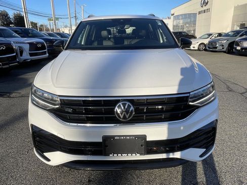 Used 2023 Volkswagen Tiguan SE R-Line image 8