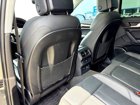Used 2019 Audi Q5 2.0T Premium Plus w/ Premium Plus Package AWD/4WD image 22