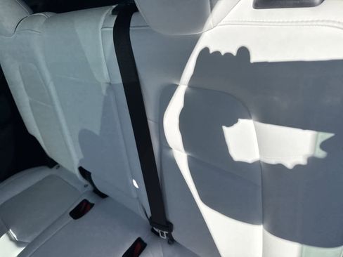 Used 2023 Tesla Model Y Performance image 13