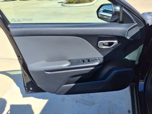 Used 2025 Kia K4 FWD image 13