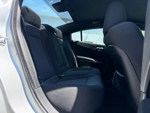 Used 2019 Dodge Charger SXT AWD/4WD image 14