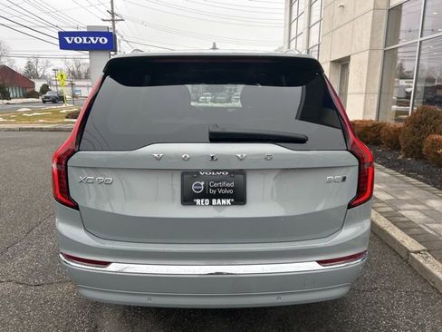 Used 2025 Volvo XC90 B5 Plus image 4
