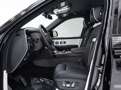 Certified 2026 Rolls-Royce Cullinan Black Badge AWD/4WD image 16