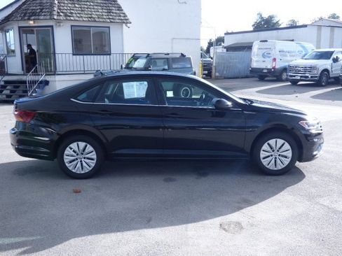 Used 2019 Volkswagen Jetta S image 4