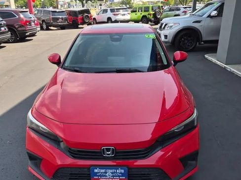 Used 2023 Honda Civic EX image 9