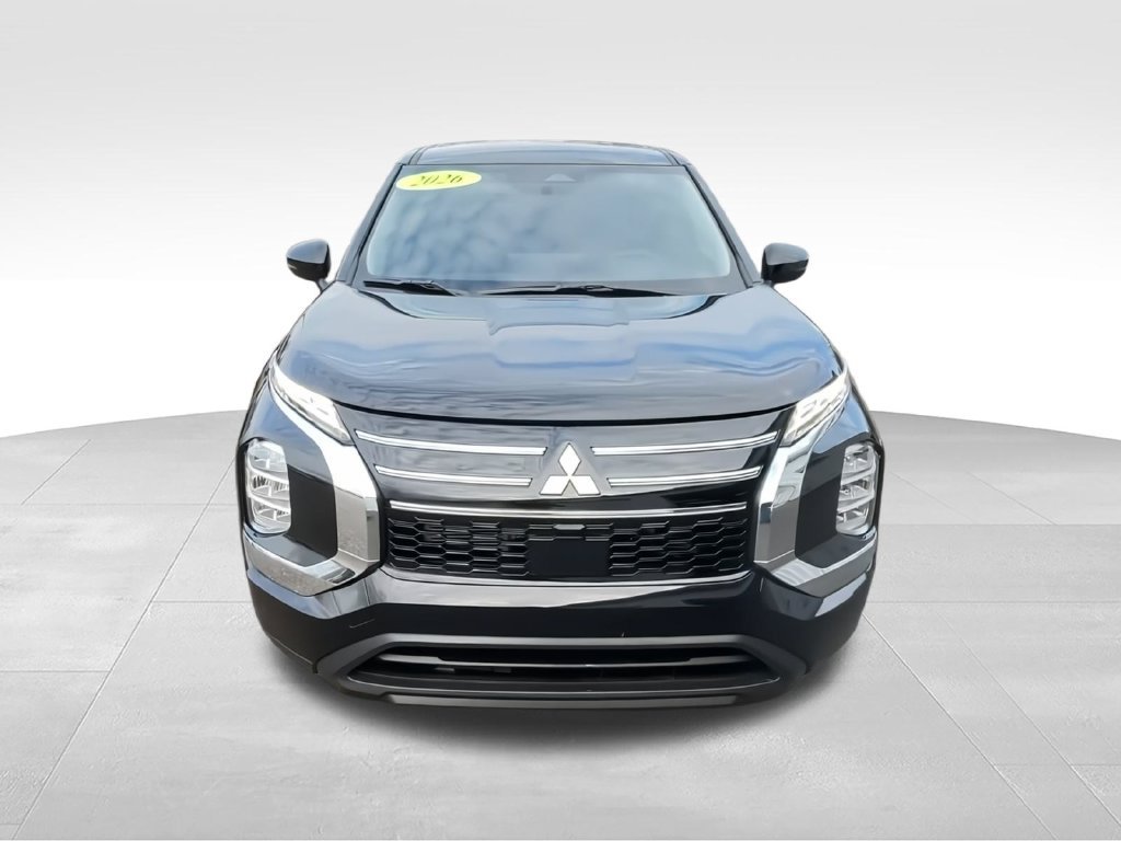 New 2026 Mitsubishi Outlander ES FWD image 3