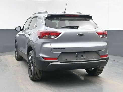 New 2026 Chevrolet TrailBlazer LT w/ Midnight Edition FWD image 12