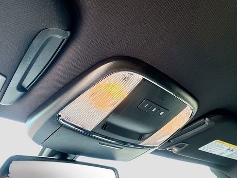 Used 2023 Dodge Charger GT w/ Blacktop Package image 18