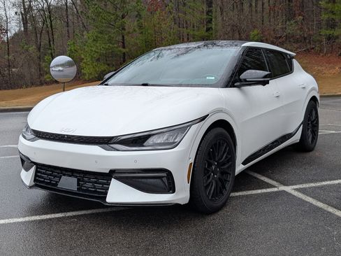 Used 2022 Kia EV6 GT-Line w/ GT-Line Suede Seat Package image 5