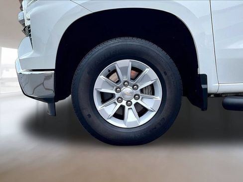 Used 2022 Chevrolet Silverado 1500 LT AWD/4WD image 31
