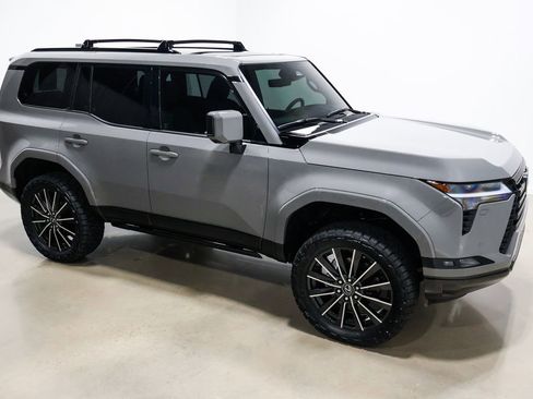 Used 2026 Lexus GX 550 w/ Accessory Package (2T) image 78