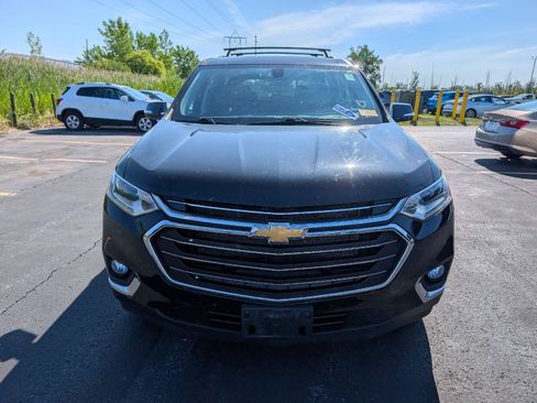 Used 2020 Chevrolet Traverse LT w/ LPO, Floor Liner Package AWD/4WD image 2