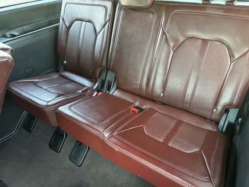 Used 2024 Ford Expedition Max Limited image 15