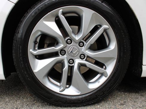 Used 2018 Honda Accord LX image 18