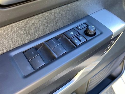 Used 2025 Toyota Sequoia Platinum image 14