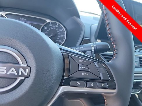New 2025 Nissan Altima 2.5 SR w/ SR Premium Package FWD image 24