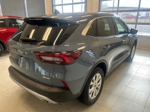 Used 2024 Ford Escape Active image 4