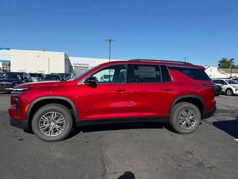 New 2026 Chevrolet Traverse LT w/ Driver Confidence Package FWD image 4