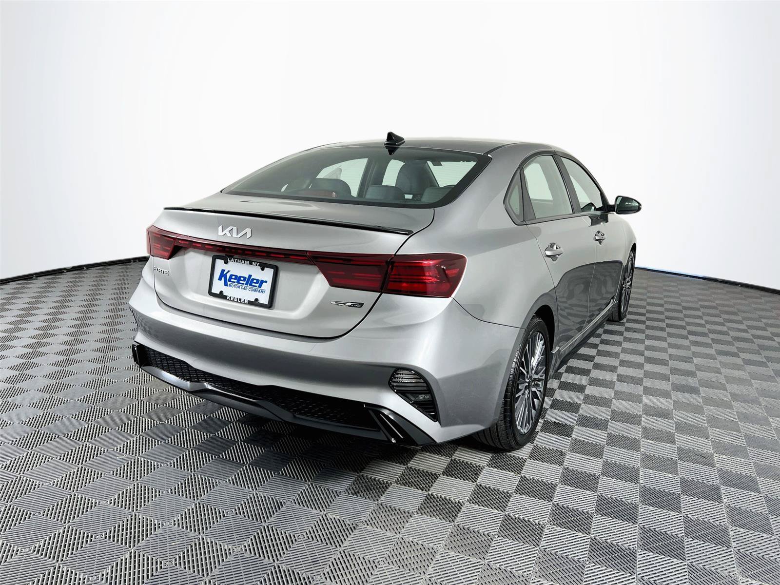 Used 2023 Kia Forte GT-Line w/ GT-Line Premium Package FWD image 6